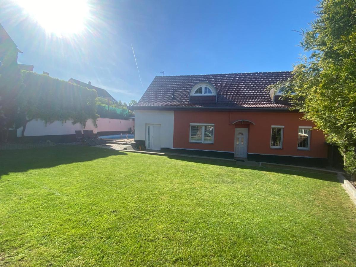 Vila Dum Emma Boretice Exterior photo